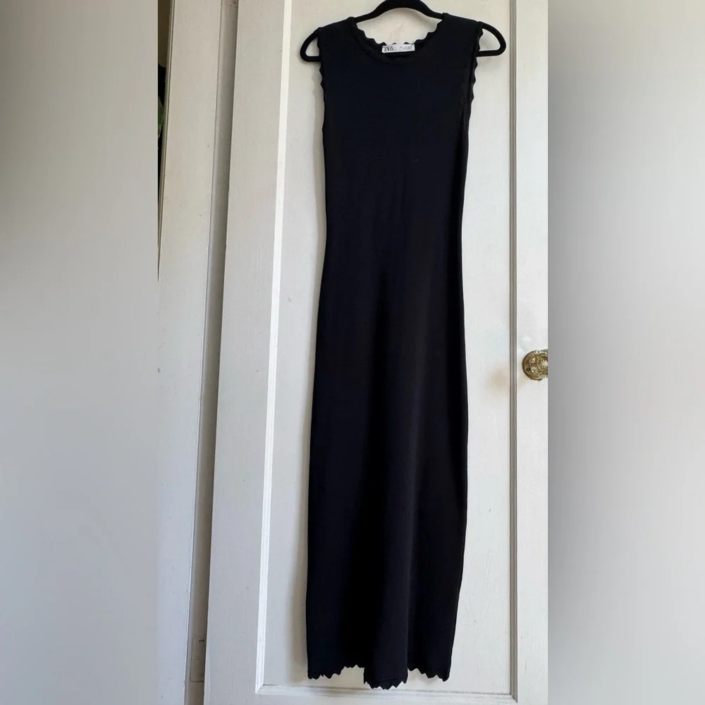 Zara Scalloped Knit Sleeveless Bodycon Midi Dress - Picture 2 of 10